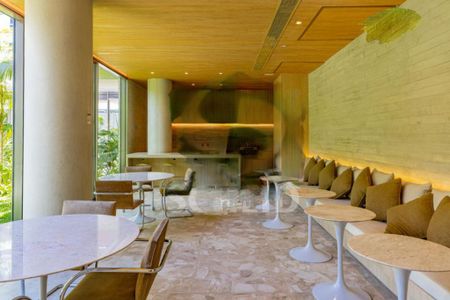 Apartamento à venda com 3 quartos, 204m² em Vila Nova Conceição, São Paulo