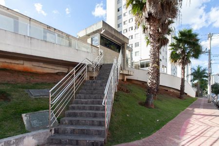 Fachada de apartamento à venda com 2 quartos, 55m² em Cabral, Contagem