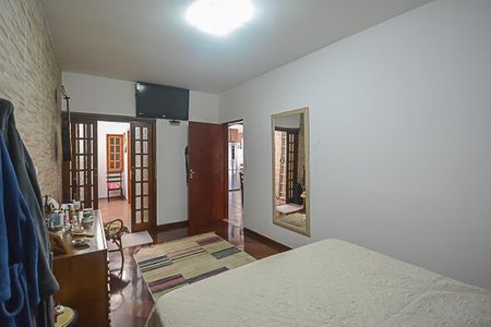 Casa à venda com 224m², 2 quartos e 3 vagas Casa à venda com 224m², 2 quartos e 3 vagasQuarto Suíte