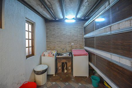 Casa à venda com 224m², 2 quartos e 3 vagas Casa à venda com 224m², 2 quartos e 3 vagasÁrea de Serviço