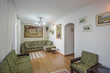 Casa à venda com 224m², 2 quartos e 3 vagas Casa à venda com 224m², 2 quartos e 3 vagasSala