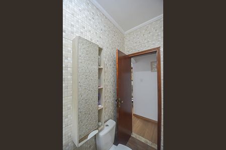 Casa à venda com 224m², 2 quartos e 3 vagas Casa à venda com 224m², 2 quartos e 3 vagasBanheiro