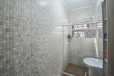 Casa à venda com 224m², 2 quartos e 3 vagas Casa à venda com 224m², 2 quartos e 3 vagasBanheiro