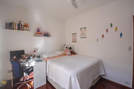 Casa à venda com 224m², 2 quartos e 3 vagas Casa à venda com 224m², 2 quartos e 3 vagasQuarto 1