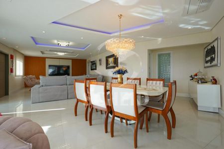 Apartamento à venda com 4 quartos, 246m² em Vila Sofia, São Paulo
