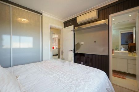 Apartamento à venda com 246m², 4 quartos e 4 vagas