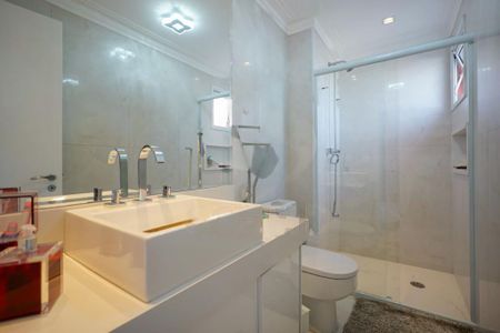Apartamento à venda com 246m², 4 quartos e 4 vagas