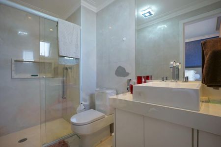 Apartamento à venda com 246m², 4 quartos e 4 vagas