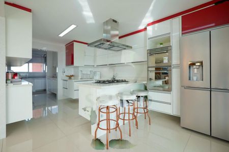 Apartamento à venda com 246m², 4 quartos e 4 vagas