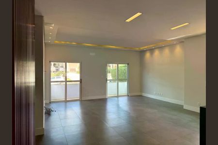 Casa à venda com 325m², 3 quartos e 4 vagas
