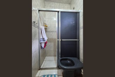 Casa à venda com 140m², 4 quartos e 1 vaga Casa à venda com 140m², 4 quartos e 1 vagaBanheiro da Suíte