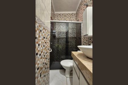 Casa à venda com 140m², 4 quartos e 1 vaga Casa à venda com 140m², 4 quartos e 1 vagaBanheiro