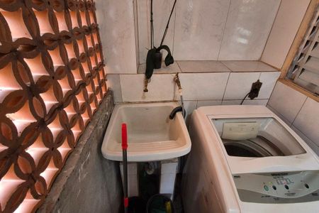 Casa à venda com 140m², 4 quartos e 1 vaga Casa à venda com 140m², 4 quartos e 1 vagaÁrea de Serviço