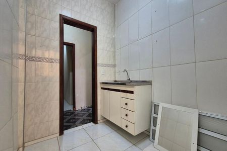 Casa à venda com 140m², 4 quartos e 1 vaga Casa à venda com 140m², 4 quartos e 1 vagaBanheiro