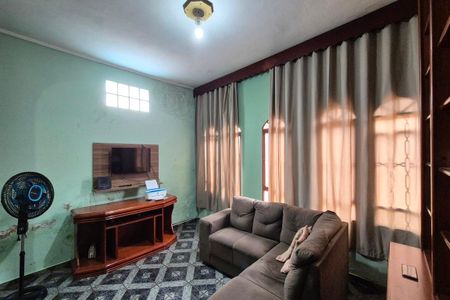 Casa à venda com 140m², 4 quartos e 1 vaga Casa à venda com 140m², 4 quartos e 1 vagaSala