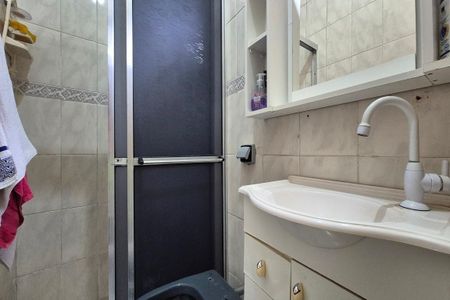 Casa à venda com 140m², 4 quartos e 1 vaga Casa à venda com 140m², 4 quartos e 1 vagaBanheiro da Suíte