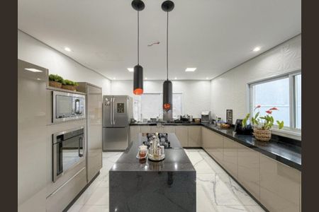 Casa de condomínio à venda com 218m², 4 quartos e 4 vagas Casa de condomínio à venda com 218m², 4 quartos e 4 vagasFoto 36
