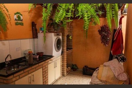 Casa à venda com 3 quartos, 142m² em Campo Grande, São Paulo