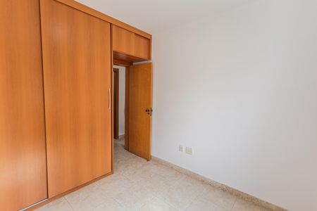 Apartamento para alugar com 130m², 4 quartos e 2 vagas Apartamento para alugar com 130m², 4 quartos e 2 vagasQuarto 2