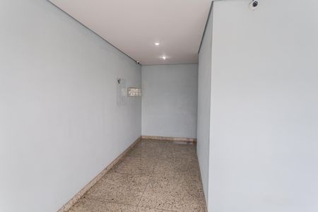 Hall de entrada de apartamento para alugar com 4 quartos, 130m² em Palmares, Juiz de Fora