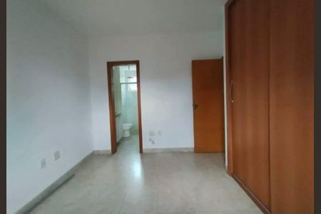 Apartamento para alugar com 130m², 4 quartos e 2 vagas Apartamento para alugar com 130m², 4 quartos e 2 vagasQuarto 2