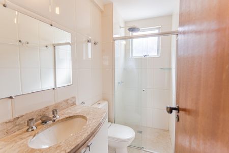 Apartamento para alugar com 130m², 4 quartos e 2 vagas Apartamento para alugar com 130m², 4 quartos e 2 vagasBanheiro da Suíte