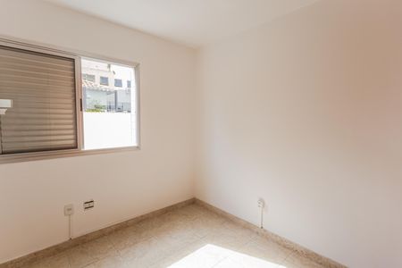 Apartamento para alugar com 130m², 4 quartos e 2 vagas Apartamento para alugar com 130m², 4 quartos e 2 vagasQuarto 2