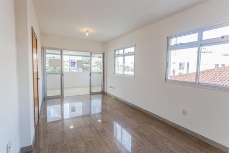 Sala de apartamento para alugar com 4 quartos, 130m² em Palmares, Juiz de Fora