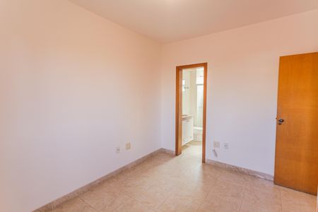 Suíte de apartamento para alugar com 4 quartos, 130m² em Palmares, Juiz de Fora