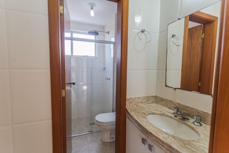 Banheiro Social de apartamento para alugar com 4 quartos, 130m² em Palmares, Juiz de Fora