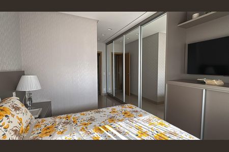 Apartamento à venda com 138m², 4 quartos e 3 vagas Apartamento à venda com 138m², 4 quartos e 3 vagasSuíte 1