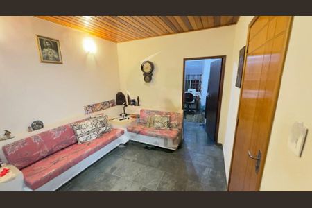 Casa à venda com 85m², 2 quartos e 2 vagas