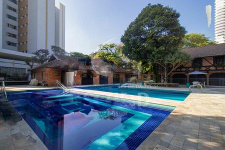Apartamento à venda com 160m², 3 quartos e 1 vaga