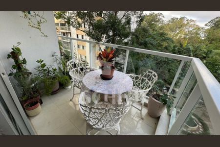 Apartamento à venda com 160m², 3 quartos e 1 vaga