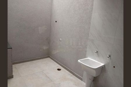Casa à venda com 3 quartos, 106m² em Jardim Alzira, São Paulo