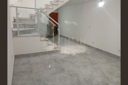 Casa à venda com 3 quartos, 106m² em Jardim Alzira, São Paulo