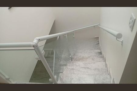 Casa à venda com 3 quartos, 106m² em Jardim Alzira, São Paulo