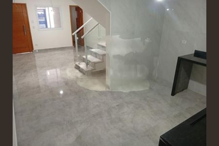 Casa à venda com 3 quartos, 106m² em Jardim Alzira, São Paulo