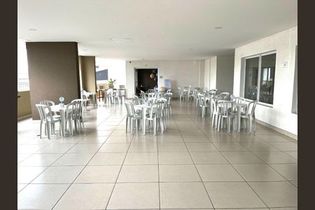 Apartamento à venda com 64m², 2 quartos e 1 vaga