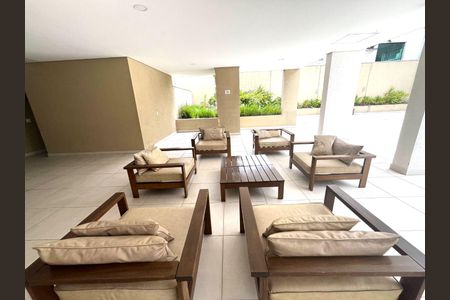 Apartamento à venda com 64m², 2 quartos e 1 vaga