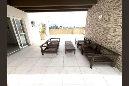 Apartamento à venda com 64m², 2 quartos e 1 vaga