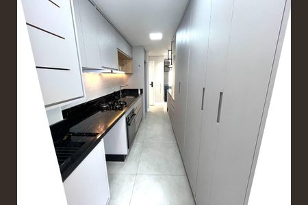 Apartamento à venda com 64m², 2 quartos e 1 vaga