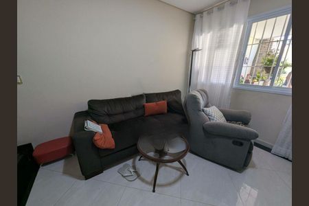 Casa à venda com 3 quartos, 110m² em Jardim Sabara, São Paulo