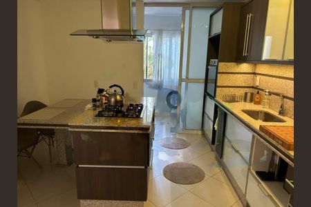 Apartamento à venda com 98m², 3 quartos e 1 vaga