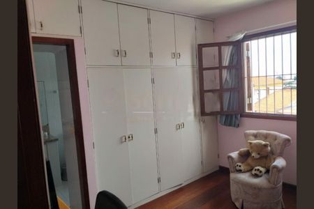 Casa à venda com 3 quartos, 180m² em Vila Marari, São Paulo