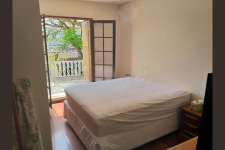 Casa à venda com 180m², 3 quartos e 4 vagas