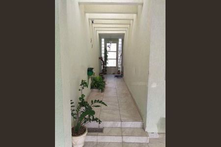 Casa à venda com 180m², 3 quartos e 4 vagas