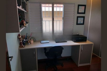 Casa à venda com 180m², 3 quartos e 4 vagas