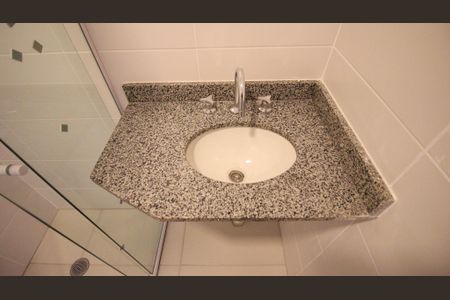 Apartamento para alugar com 63m², 2 quartos e 1 vagaBanheiro