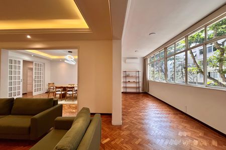 Apartamento para alugar com 316m², 4 quartos e 1 vaga Apartamento para alugar com 316m², 4 quartos e 1 vagaSala
